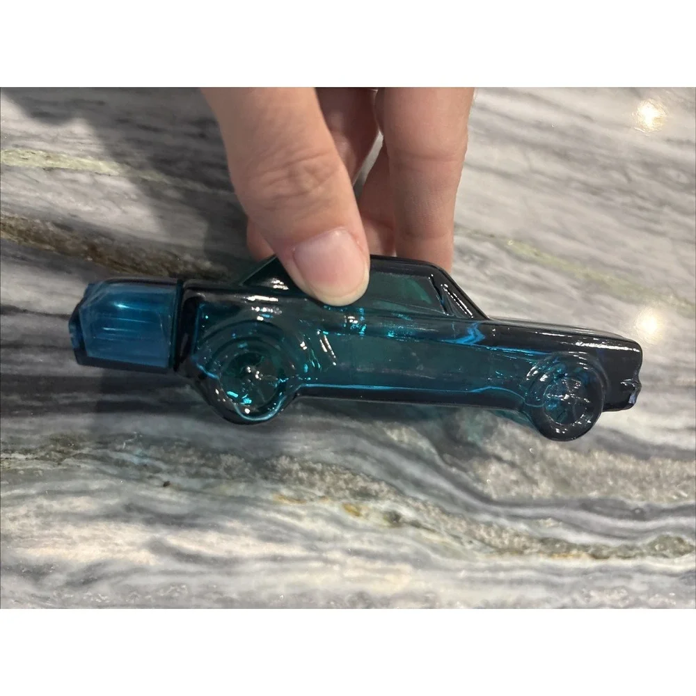 Vintage Avon 1964 Mustang Tai Winds After Shave Blue Car Glass Bottle Decanter